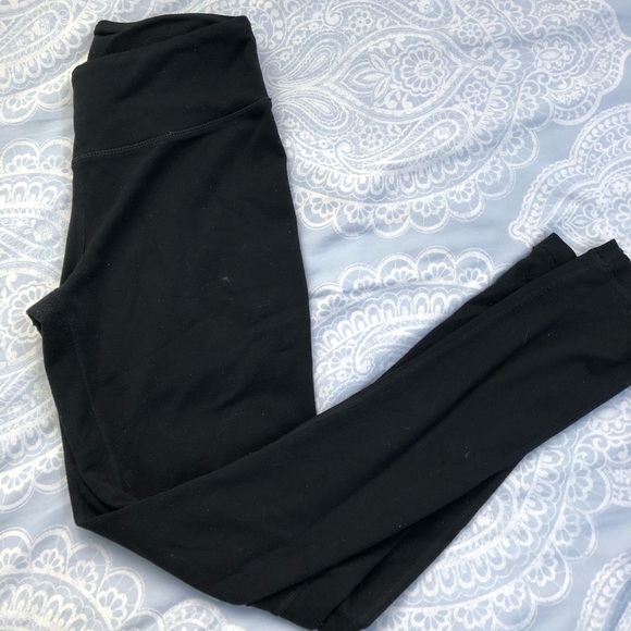 🦋3 FOR 30🦋 BLACK TNA LEGGINGS - Picture 1 of 2